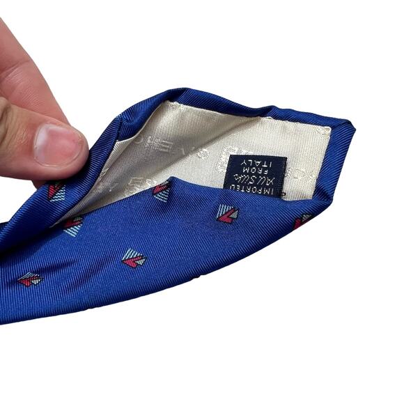Vintage Givenchy Men's Blue Patterned Silk Neck Tie - Imported from Italy - Picture 12 of 13